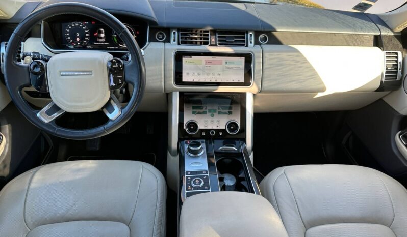 
								RANGE ROVER RANGE ROVER 2.0 P400e AUTOBIOGRAPHY full									