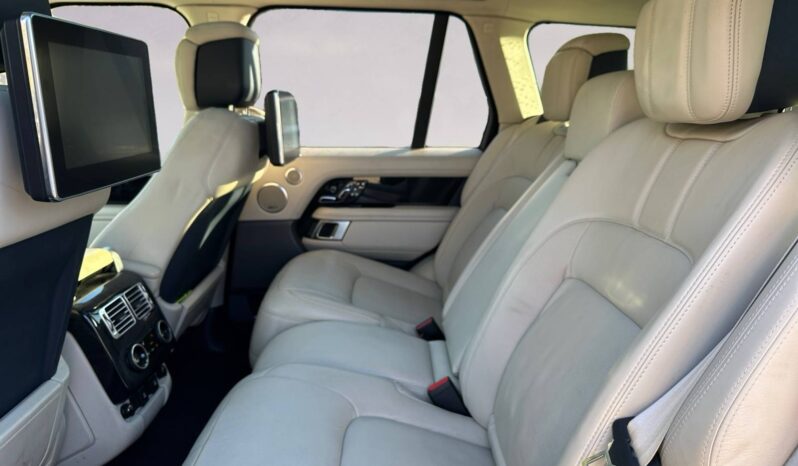 
								RANGE ROVER RANGE ROVER 2.0 P400e AUTOBIOGRAPHY full									