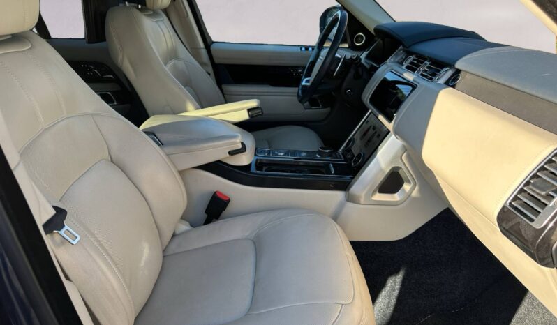 
								RANGE ROVER RANGE ROVER 2.0 P400e AUTOBIOGRAPHY full									