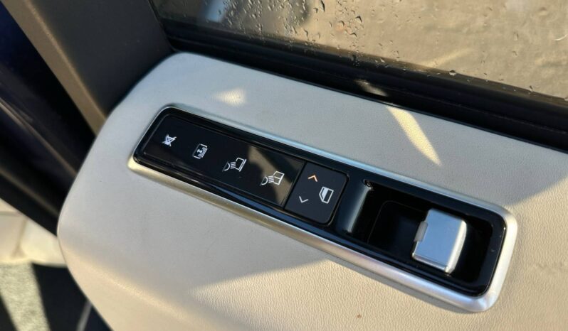 
								RANGE ROVER RANGE ROVER 2.0 P400e AUTOBIOGRAPHY full									