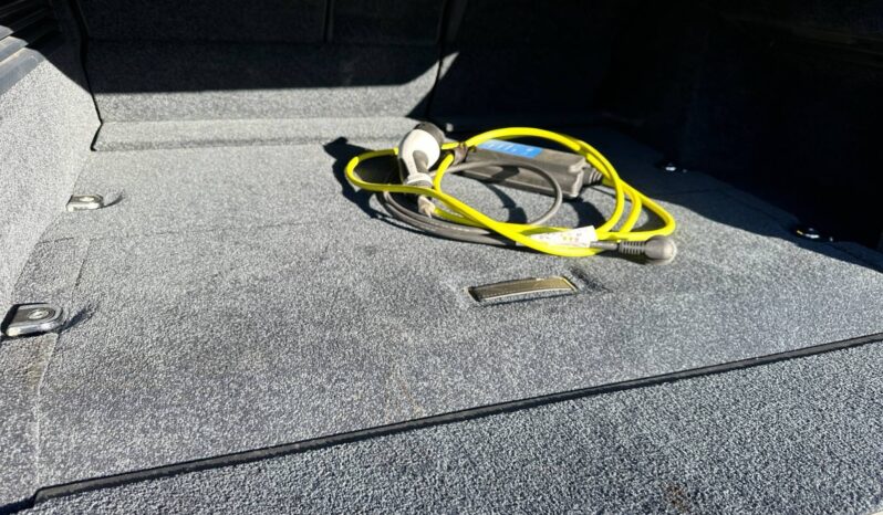 
								RANGE ROVER RANGE ROVER 2.0 P400e AUTOBIOGRAPHY full									