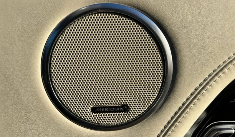 
								RANGE ROVER RANGE ROVER 2.0 P400e AUTOBIOGRAPHY full									