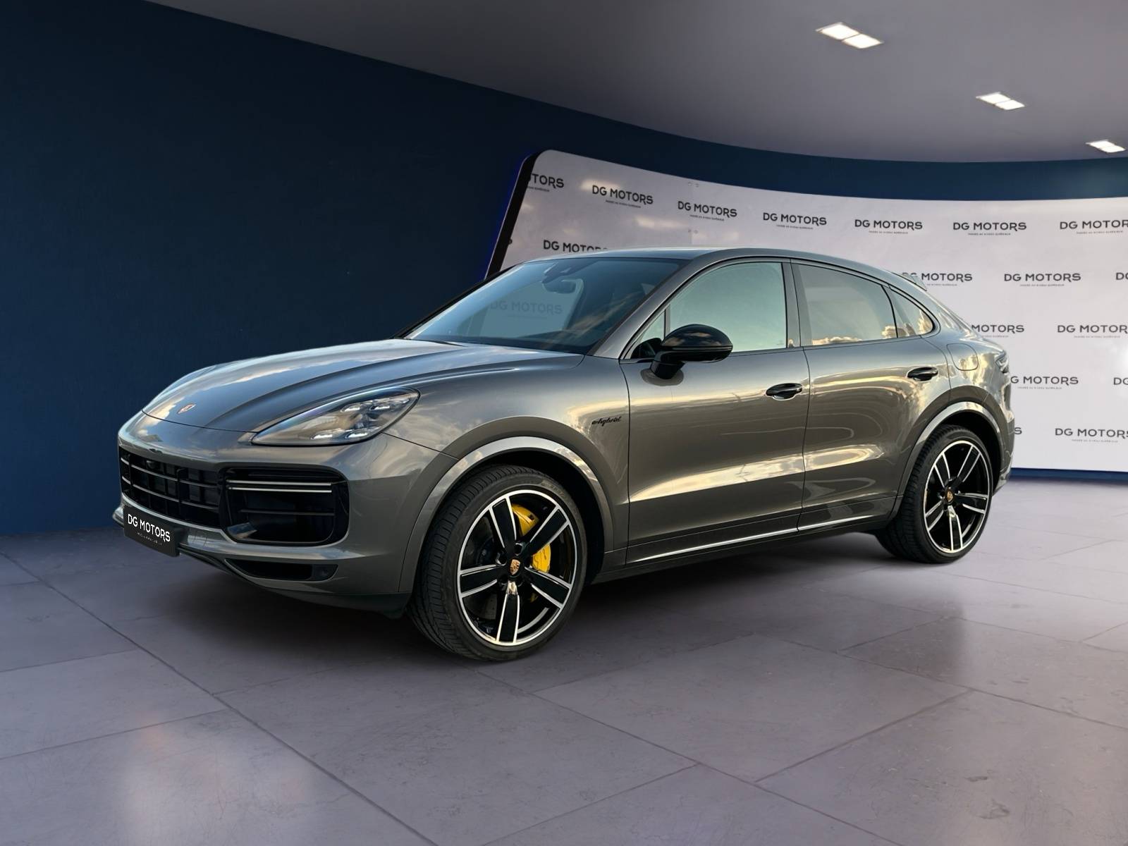 PORSCHE CAYENNE TURBO S  4.0 V8 HYBRID 680 TURBO S