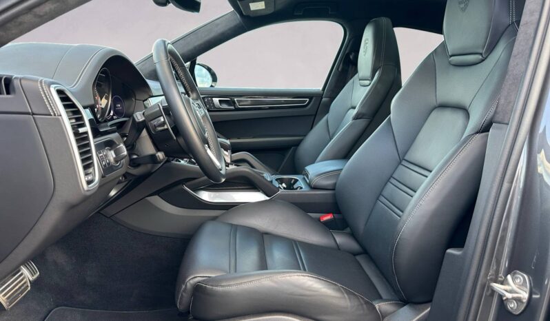 
								PORSCHE CAYENNE TURBO S  4.0 V8 HYBRID 680 TURBO S full									