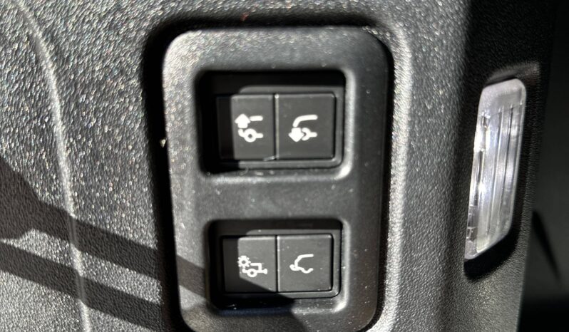 
								LAND ROVER DEFENDER DEFENDER 90 V8 P525 X-DYNAMIC full									