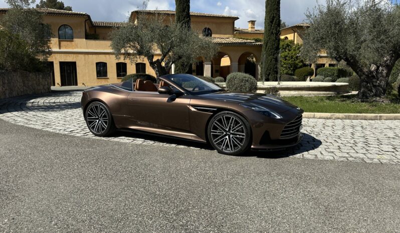 
								ASTON MARTIN DB12 VOLANTE DB 12 volante full									