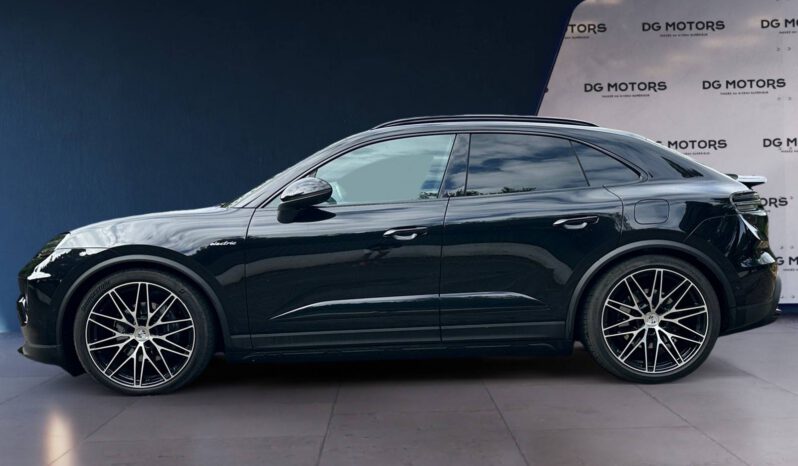 
								E MACAN MACAN 4 ELECTRIQUE full									