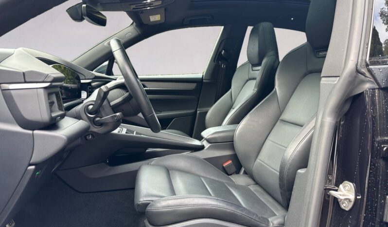 
								E MACAN MACAN 4 ELECTRIQUE full									