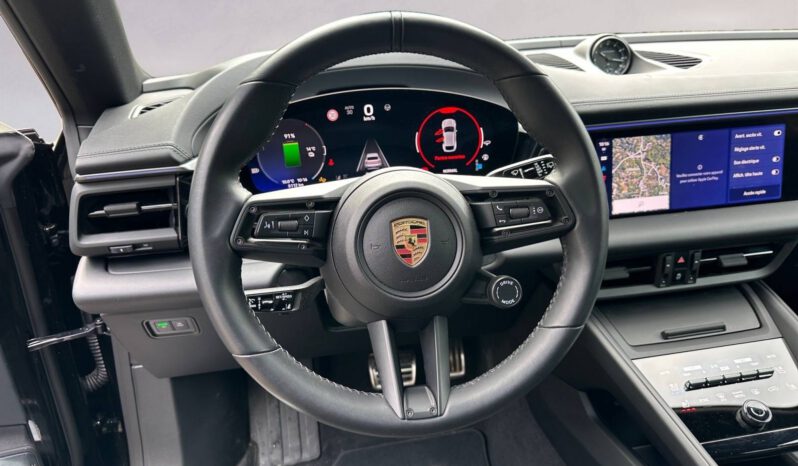 
								E MACAN MACAN 4 ELECTRIQUE full									