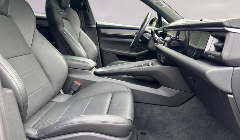 
								E MACAN MACAN 4 ELECTRIQUE full									