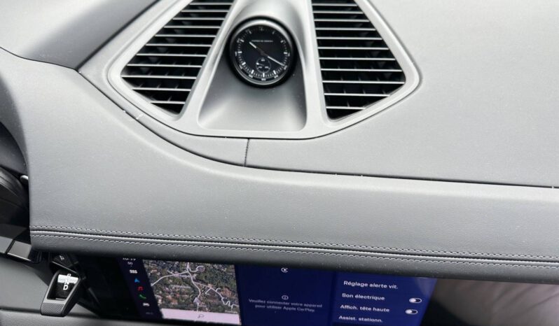 
								E MACAN MACAN 4 ELECTRIQUE full									