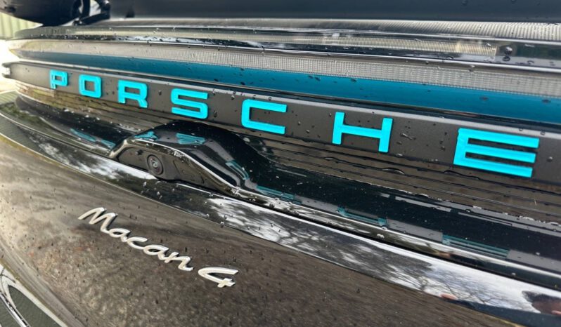 
								E MACAN MACAN 4 ELECTRIQUE full									