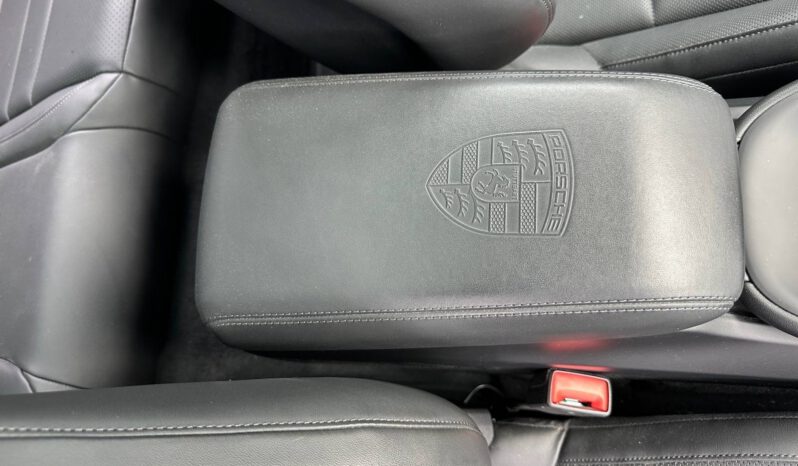 
								E MACAN MACAN 4 ELECTRIQUE full									