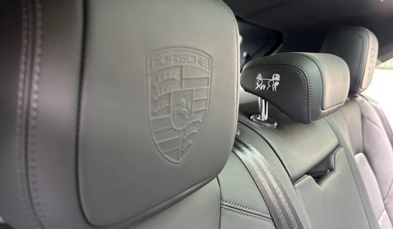 
								E MACAN MACAN 4 ELECTRIQUE full									