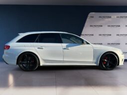 
										Audi Rs4 RS4 AVANT V8 4.2L full									