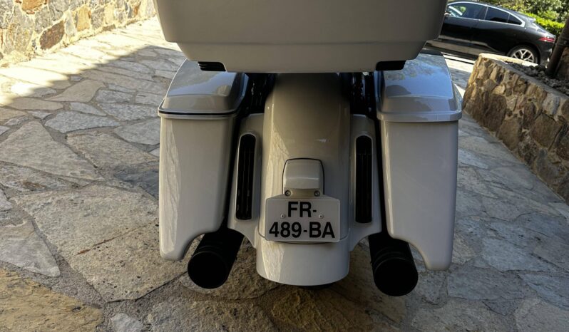 
								Harley-Davidson Cvo Street Glide SPECIAL full									