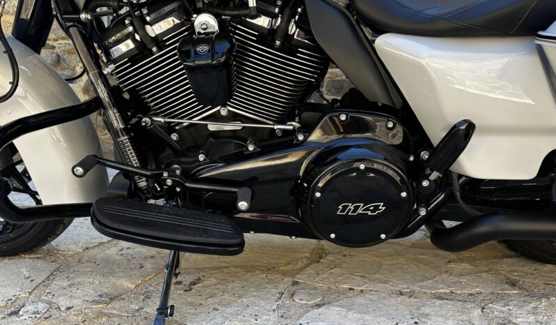 
								Harley-Davidson Cvo Street Glide SPECIAL full									