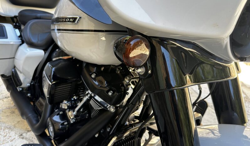 
								Harley-Davidson Cvo Street Glide SPECIAL full									