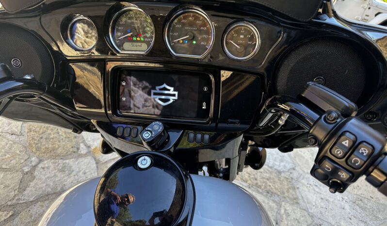 
								Harley-Davidson Cvo Street Glide SPECIAL full									