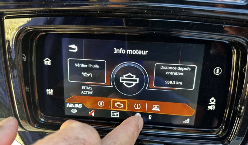 
								Harley-Davidson Cvo Street Glide SPECIAL full									