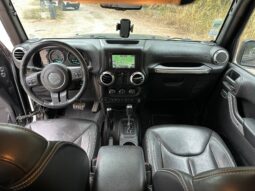 
										Jeep Wrangler  2.8 CRD 200 FAP Sahara BVA full									