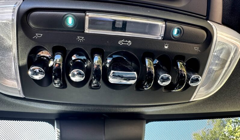 
								Mini Mini Cooper 136ch Edition Premium Plus BVA7 full									