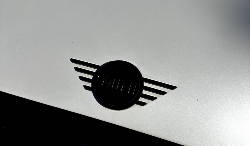 
								Mini Mini Cooper 136ch Edition Premium Plus BVA7 full									