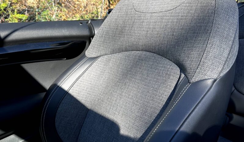 
								Mini Mini Cooper 136ch Edition Premium Plus BVA7 full									