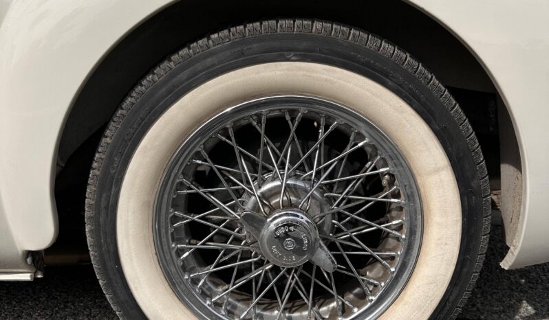 
								MGA 1600 MGA 1600 full									