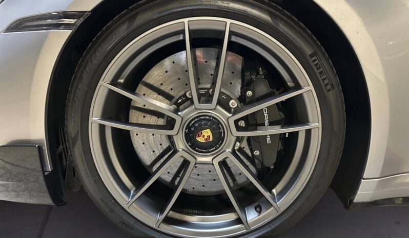 
								Porsche 911 VI (992) 3.7 650ch Turbo S PDK full									