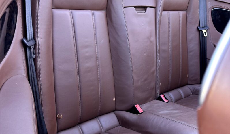 
								Bentley Continental GTC W12 6.0L 560 full									