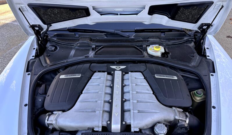 
								Bentley Continental GTC W12 6.0L 560 full									