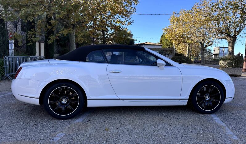 
								Bentley Continental GTC W12 6.0L 560 full									