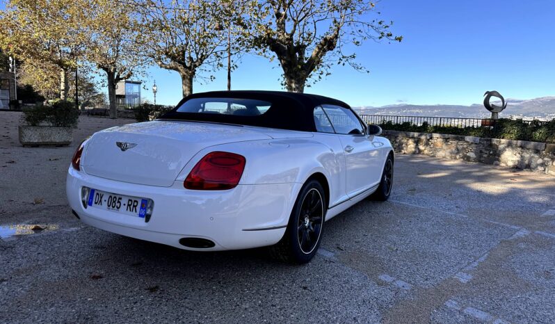 
								Bentley Continental GTC W12 6.0L 560 full									