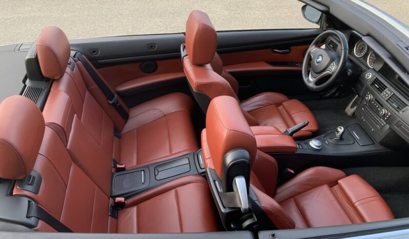 
								BMW M3 M3 E93 CABRIOLET 420ch full									