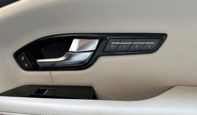 
								Land-Rover Evoque 2.0 TD4 150 HSE BVM full									