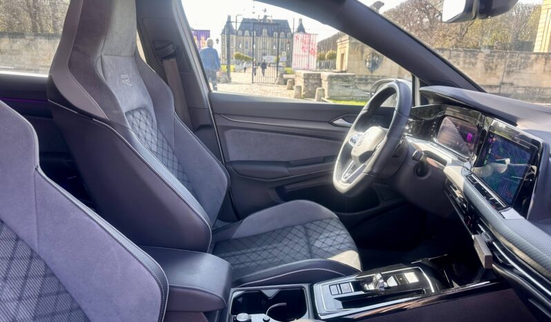 
								Volkswagen Golf 1.5 eTSI OPF 130ch R-Line DSG7 full									