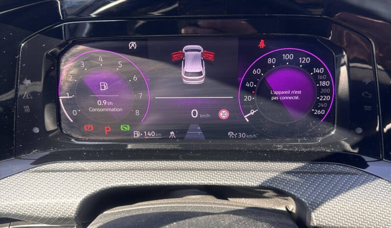 
								Volkswagen Golf 1.5 eTSI OPF 130ch R-Line DSG7 full									