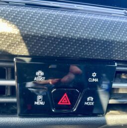 
										Volkswagen Golf 1.5 eTSI OPF 130ch R-Line DSG7 full									