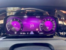 
										Volkswagen Golf 1.5 eTSI OPF 130ch R-Line DSG7 full									