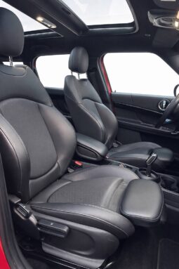 
										Mini Mini MINI COUNTRYMAN II (2) (F60) full									