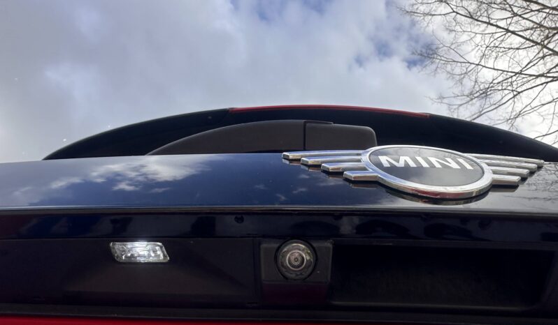 
								Mini Mini MINI COUNTRYMAN II (2) (F60) full									