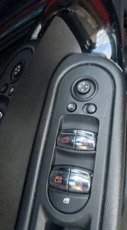 
										Mini Mini MINI COUNTRYMAN II (2) (F60) full									