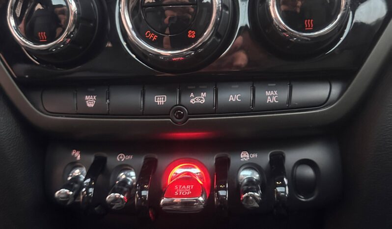 
								Mini Mini MINI COUNTRYMAN II (2) (F60) full									