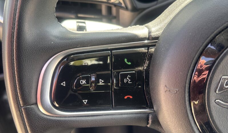 
								Fiat 500 III C 42KWH ICONE full									