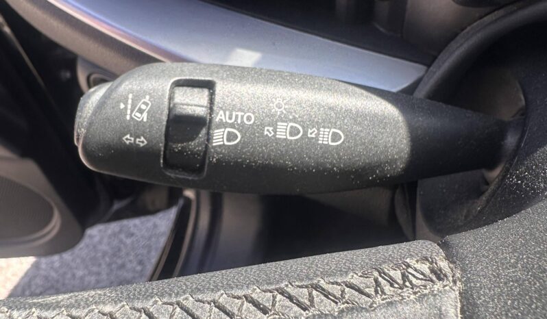 
								Fiat 500 III C 42KWH ICONE full									