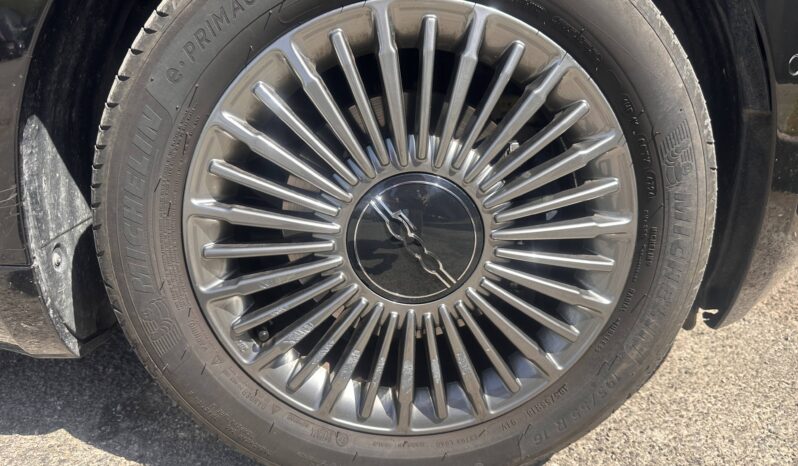 
								Fiat 500 III C 42KWH ICONE full									