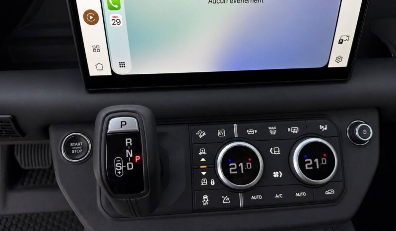 
								Land-Rover Defender 110 2.0 P300e X-Dynamic HSE full									