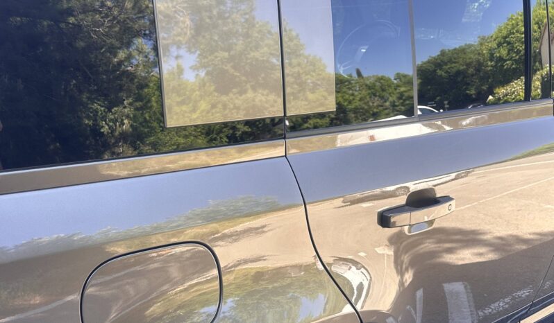 
								Land-Rover Defender 110 2.0 P300e X-Dynamic HSE full									