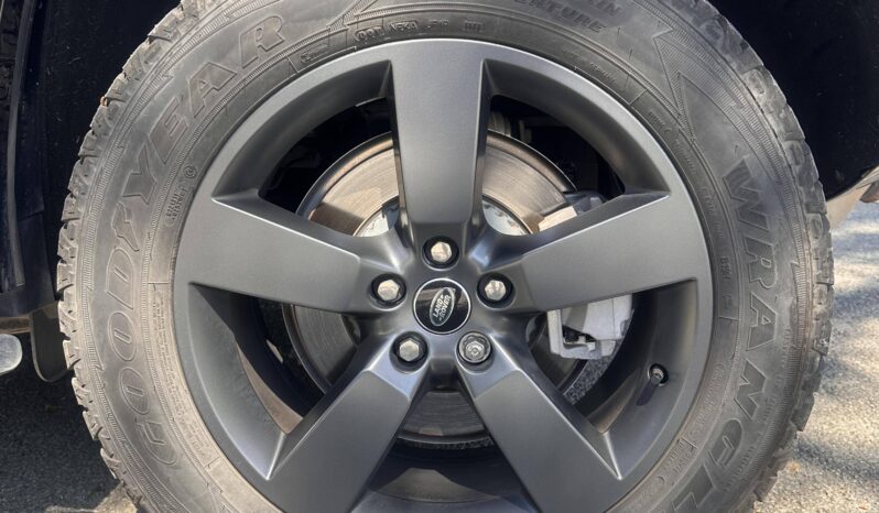 
								Land-Rover Defender 110 2.0 P300e X-Dynamic HSE full									